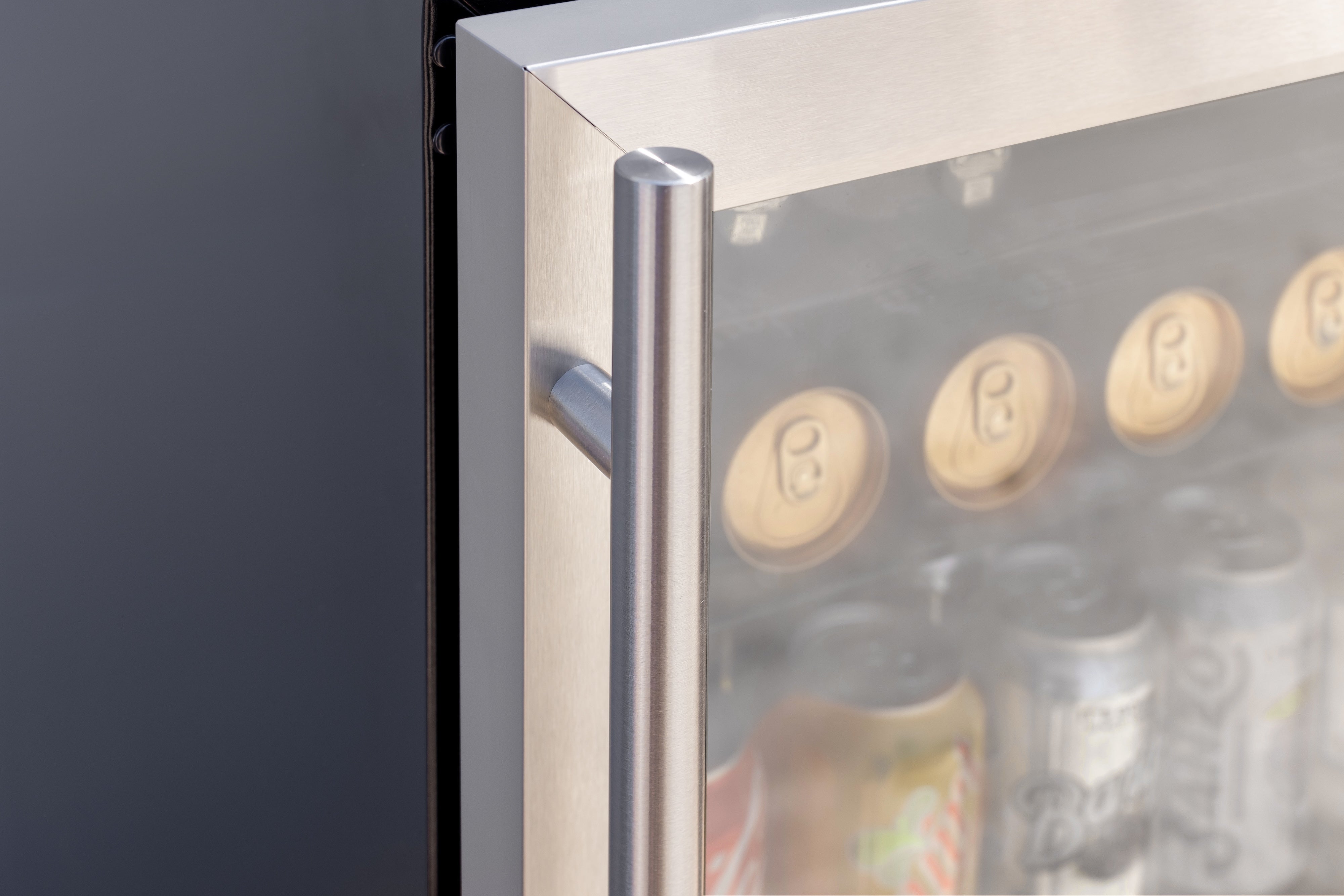 24″ 5 Cu. Outdoor Rated Refrigerator w/ Glass Door