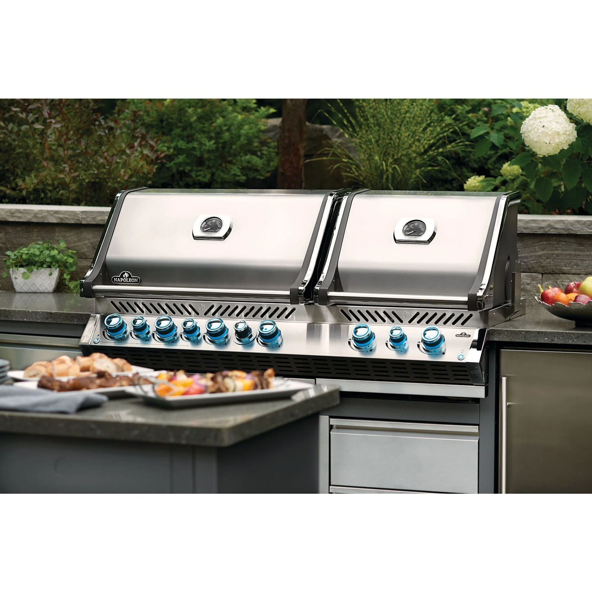 Best-selling outdoor kitchen products for backyard cooking and entertaining