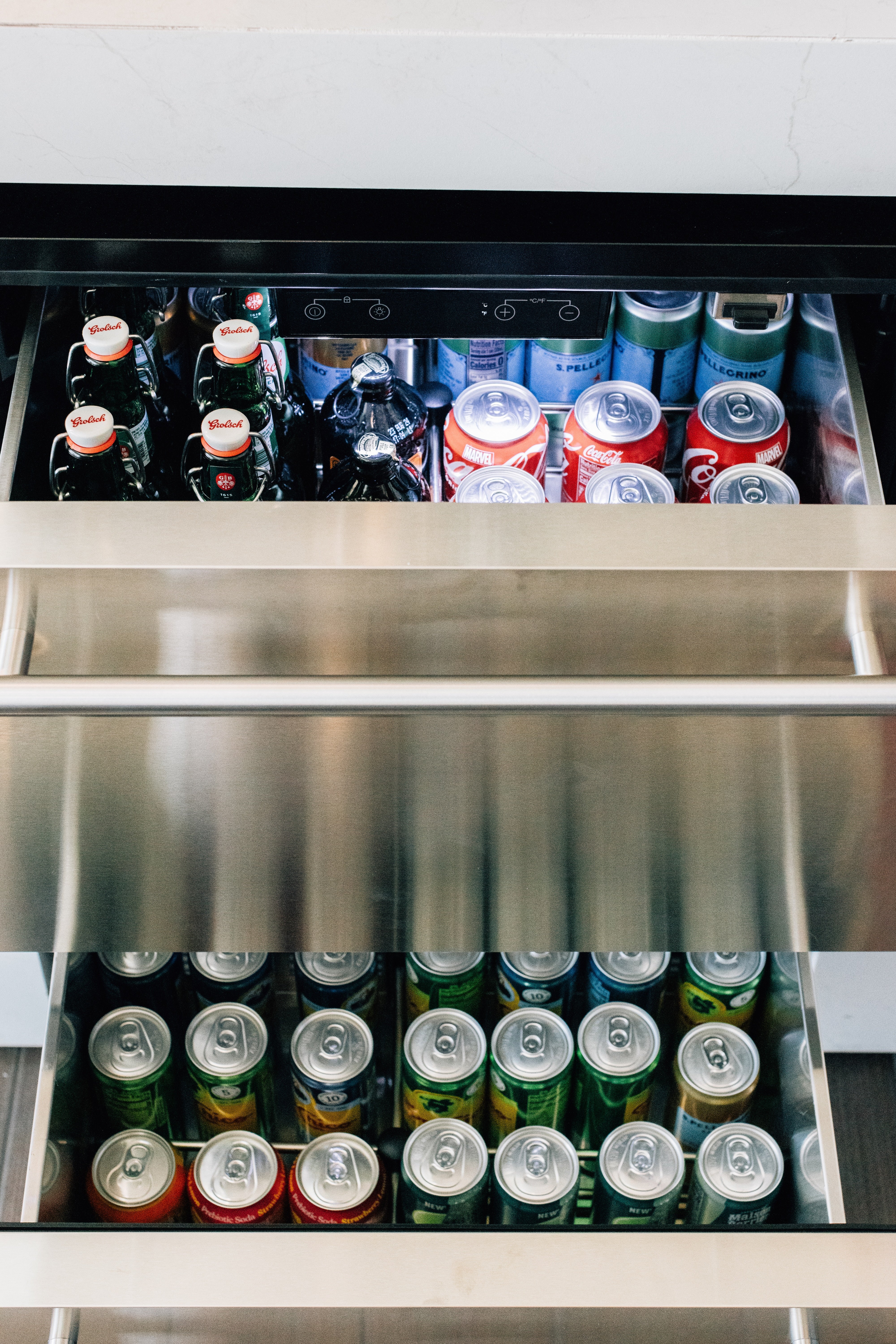 24″ 5 Cu. Deluxe Outdoor Rated 2-Drawer Refrigerator