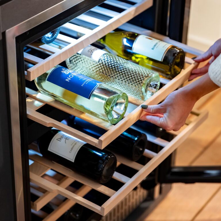 24″ 5 Cu. Outdoor Rated Single Zone Wine Cooler