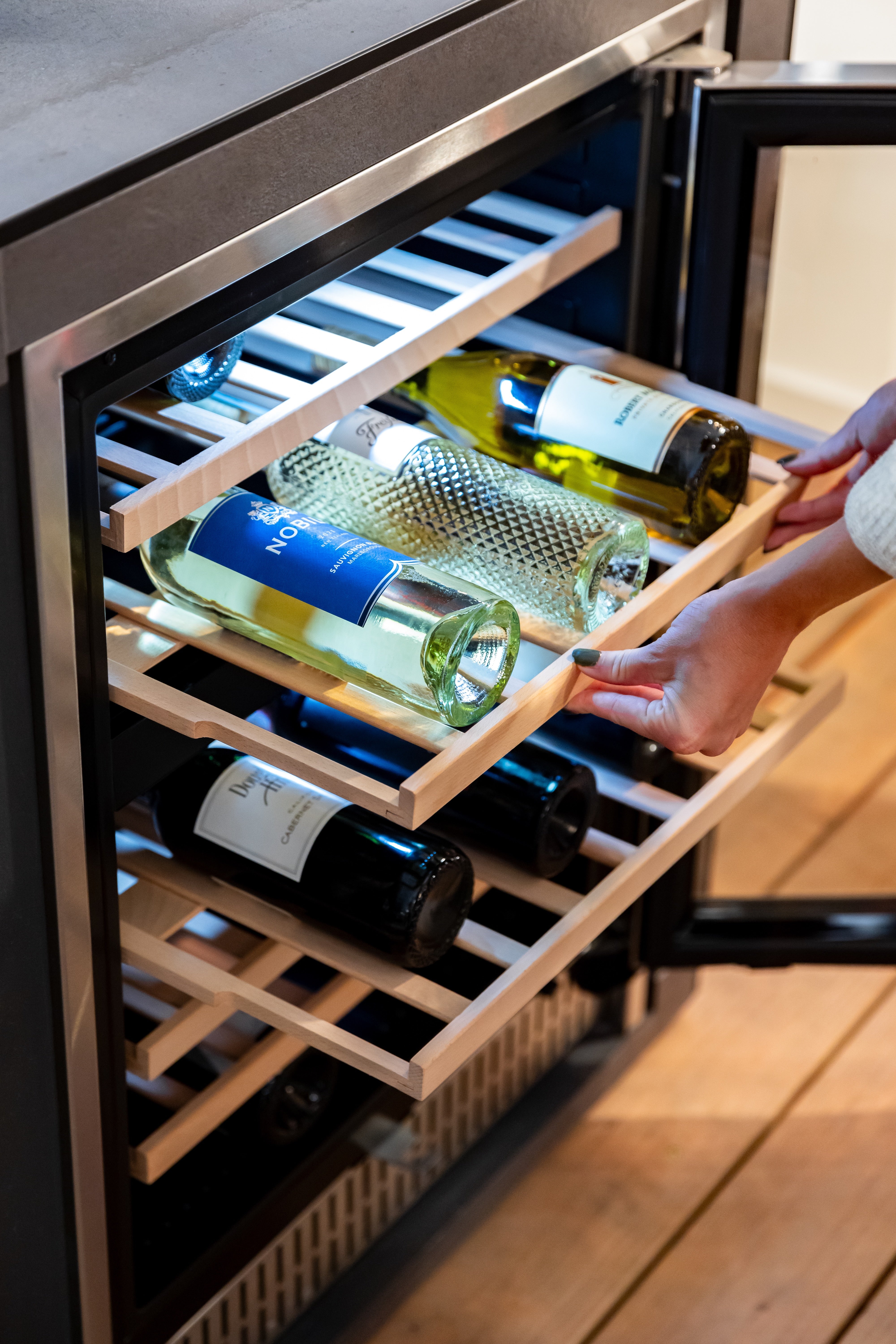 24″ 4.5 Cu. Outdoor Rated Dual Zone Wine Cooler